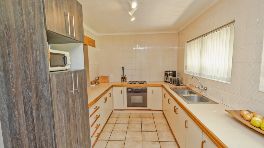 3 Bedroom Property for Sale in Welgelegen 3 Western Cape